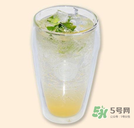 蘇打水是什么水？蘇打水喝多了會(huì)怎么樣？