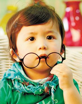 寶寶多大可以看電視？寶寶能看電視嗎？