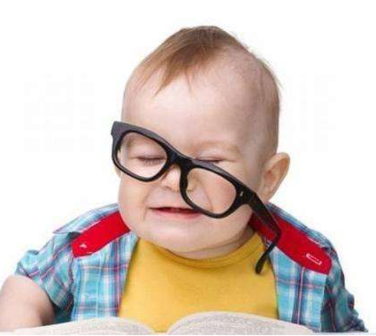 寶寶多大可以看電視？寶寶能看電視嗎？