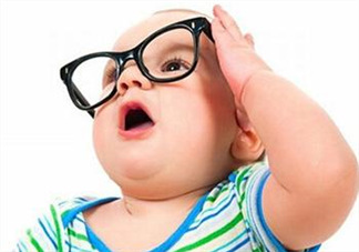 寶寶愛看電視怎么辦？寶寶愛看電視對眼睛有影響嗎？