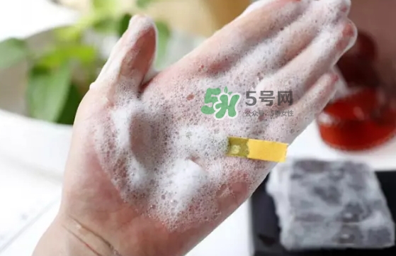 雪花秀宮中蜜皂使用評(píng)測(cè) 雪花秀宮中蜜皂使用方法 雪花秀宮中蜜皂使用評(píng)測(cè) 雪花秀宮中蜜皂使用方法