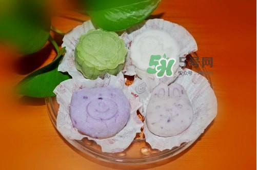 冰皮粉和糯米粉的區(qū)別_冰皮粉是糯米粉嗎_冰皮月餅用冰皮粉還是糯米粉 冰皮粉和糯米粉的區(qū)別_冰皮粉是糯米粉嗎_冰皮月餅用冰皮粉還是糯米粉