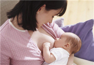 母乳喂養(yǎng)會(huì)積食嗎？純母乳喂養(yǎng)的寶寶會(huì)積食嗎？