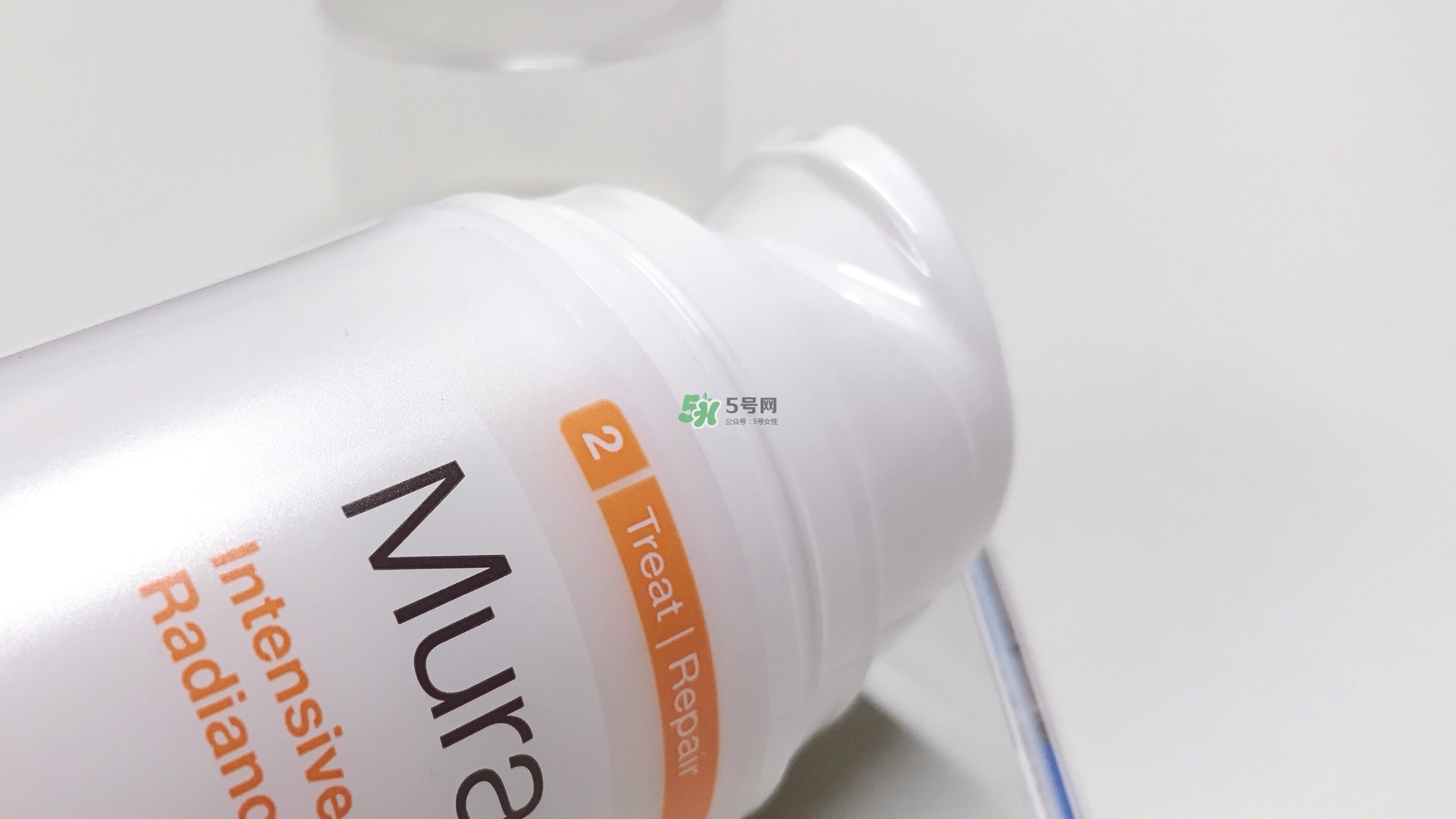 油痘肌適合什么護(hù)膚品 油痘肌的皮膚護(hù)理方法 油痘肌適合什么護(hù)膚品 油痘肌的皮膚護(hù)理方法