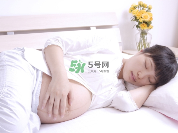 孕婦左側(cè)臥怎么睡舒服？孕婦左側(cè)臥位