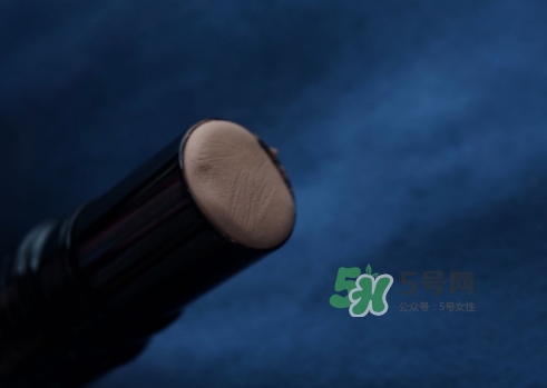 cpb光潤粉凝膏粉底膏怎么樣？cpb光潤粉底膏粉凝膏好用嗎