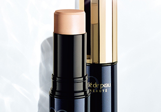 cpb光潤粉凝膏粉底膏怎么樣？cpb光潤粉底膏粉凝膏好用嗎