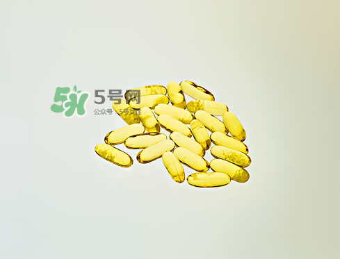 魚肝油可以空腹吃嗎？空腹可以吃魚肝油嗎？