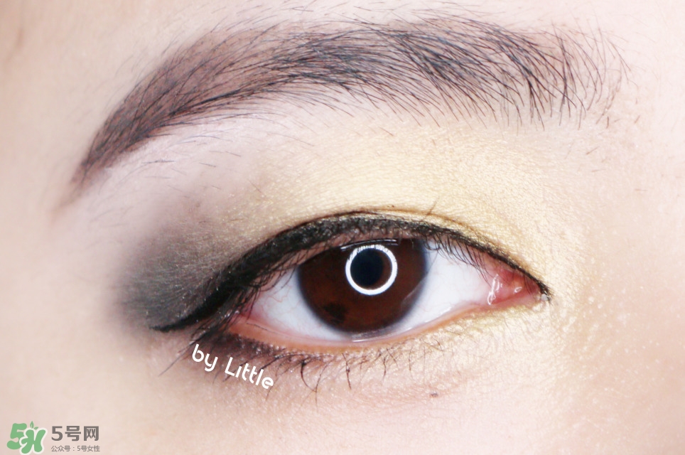 urban decay basquiat眼影盤(pán)色號(hào)_巴斯奎特眼影盤(pán)試色圖 urban decay basquiat眼影盤(pán)色號(hào)_巴斯奎特眼影盤(pán)試色圖