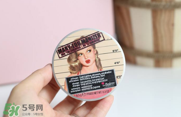 The balm高光粉餅怎么樣？The balm高光粉餅好用嗎？