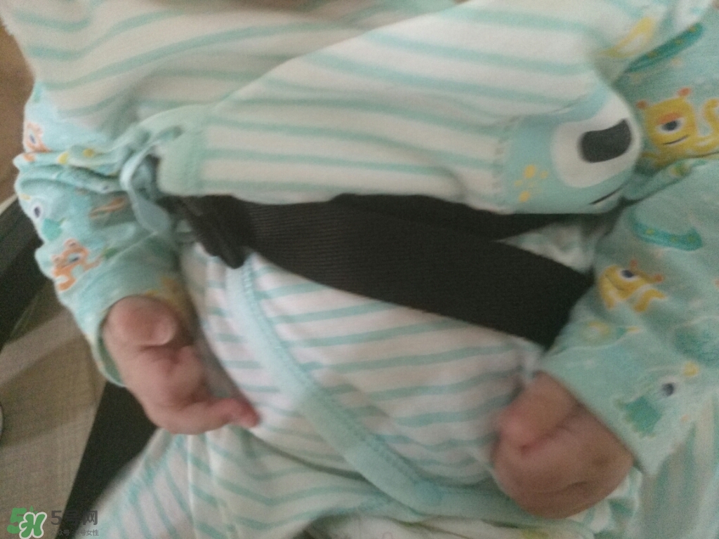 學步車哪個牌子的好？寶寶幾個月可以坐學步車？