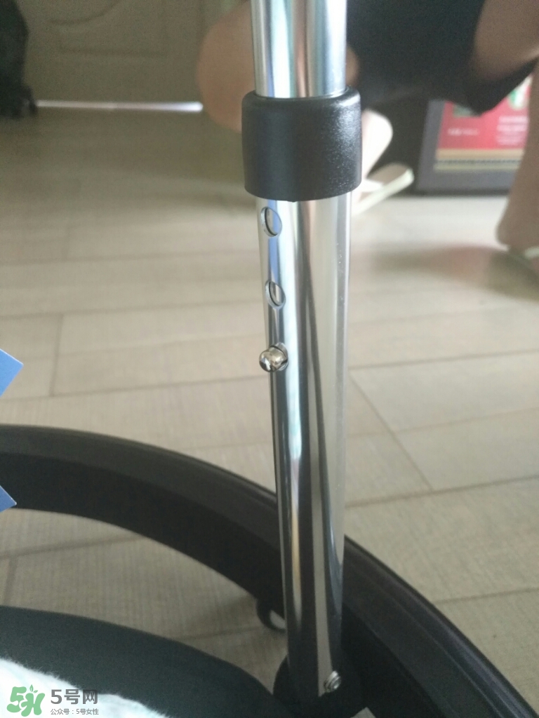 學步車哪個牌子的好？寶寶幾個月可以坐學步車？