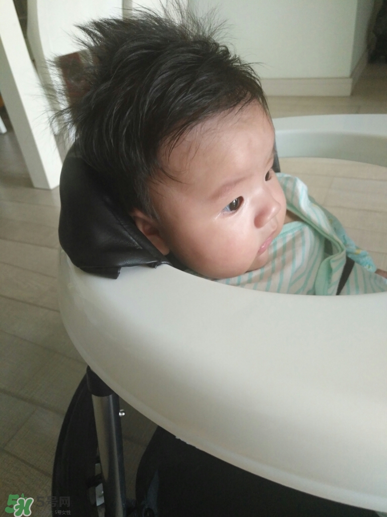 學步車哪個牌子的好？寶寶幾個月可以坐學步車？