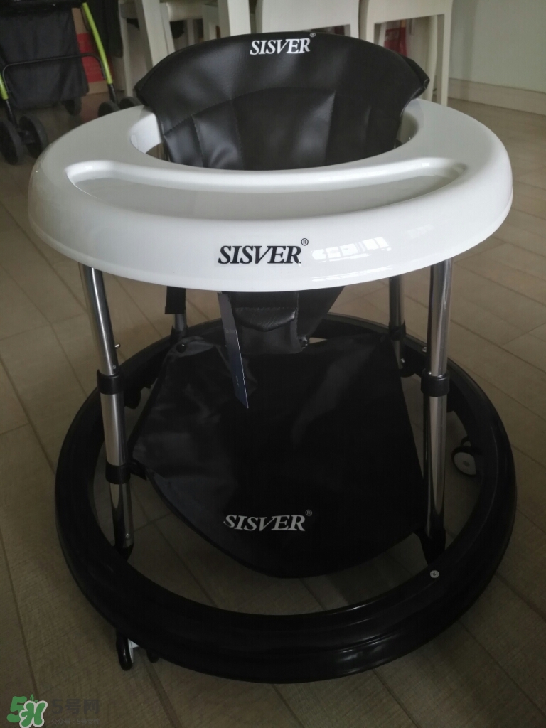 學步車哪個牌子的好？寶寶幾個月可以坐學步車？