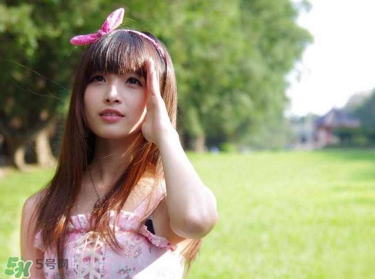 婦炎潔能治狐臭嗎？婦炎潔過期了還能用嗎？