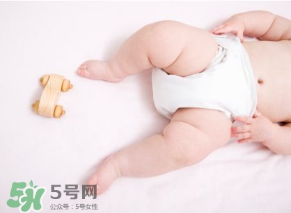 新生兒尿不濕怎么選？新生兒尿不濕什么牌子好？