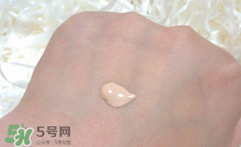 芭比波朗無感持妝粉底露怎么樣 芭比波朗妝粉底露好用嗎 芭比波朗無感持妝粉底露怎么樣 芭比波朗妝粉底露好用嗎