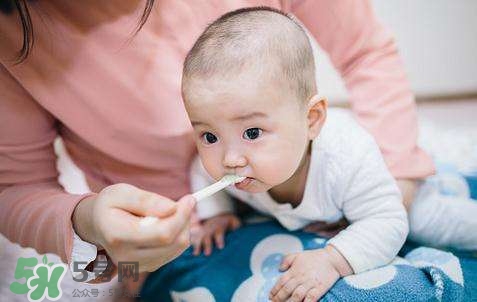 寶寶輔食可以加糖嗎？寶寶輔食可以加什么調(diào)料