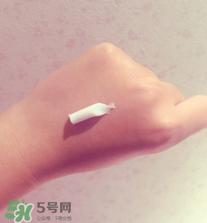 花王護(hù)手霜好用嗎？花王護(hù)手霜功效測(cè)評(píng)