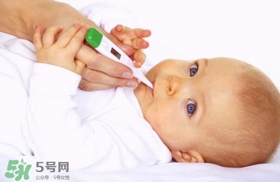 寶寶發(fā)燒睡著了還要物理降溫嗎-怎么降溫？