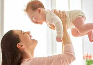 寶寶發(fā)燒出汗后可以洗澡嗎？寶寶發(fā)燒出汗好嗎？