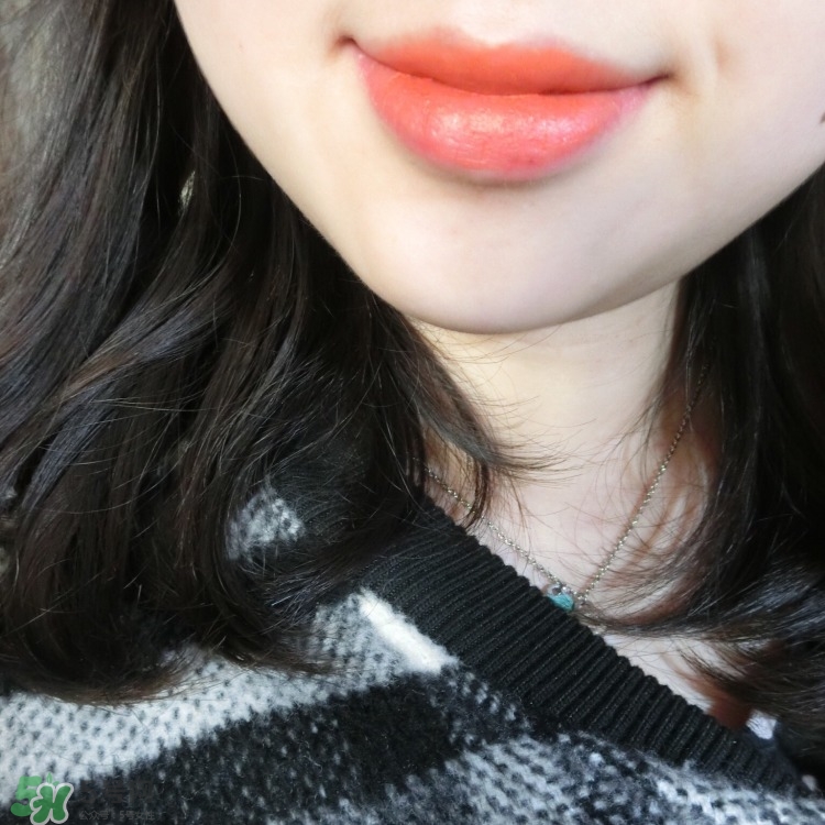 阿瑪尼唇釉300試色 阿瑪尼黑管300試色 阿瑪尼唇釉300試色 阿瑪尼黑管300試色