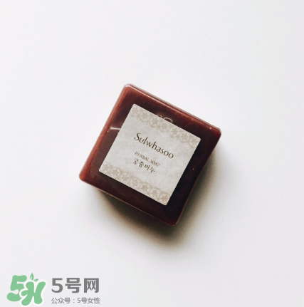 雪花秀密皂真假辨別圖 雪花秀密皂真假辨別圖