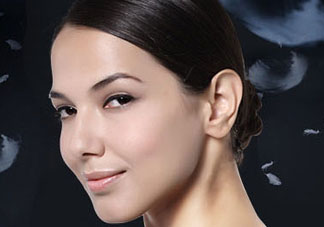 泊泉雅bb霜怎么樣？泊泉雅bb霜多少錢一瓶？