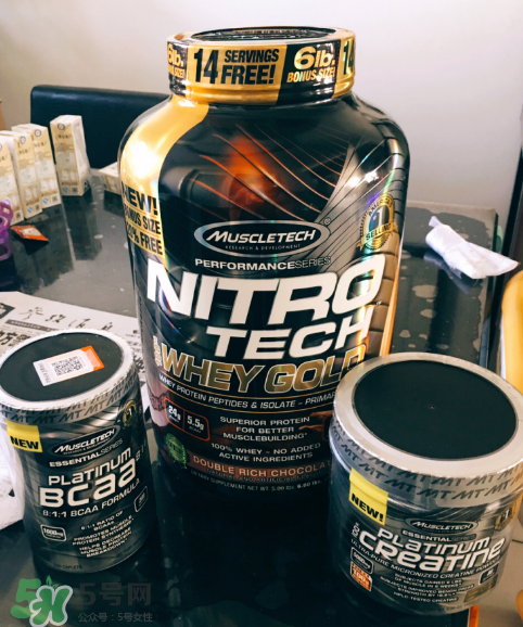 肌酸是訓練前吃還是訓練后吃？肌酸是激素嗎？