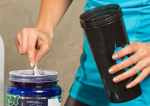 肌酸會增重嗎？肌酸會讓人水腫嗎？