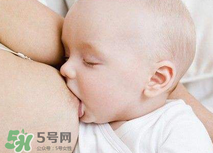 寶寶突然不吃母乳了怎么回事？寶寶不吃母乳是為什么？