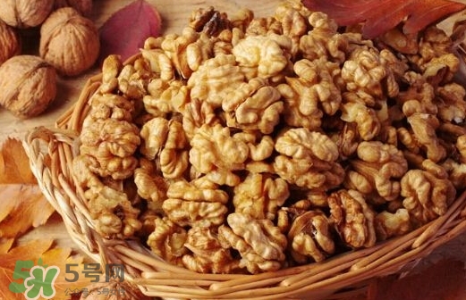 長(zhǎng)期吃核桃有副作用嗎？核桃的副作用很大嗎？