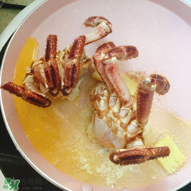 黃金蟹和面包蟹的區(qū)別 黃金蟹和帝王蟹的區(qū)別 黃金蟹和面包蟹的區(qū)別 黃金蟹和帝王蟹的區(qū)別