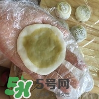 榴蓮冰皮月餅的做法？榴蓮冰皮月餅價(jià)格