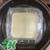 榴蓮冰皮月餅的做法？榴蓮冰皮月餅價(jià)格