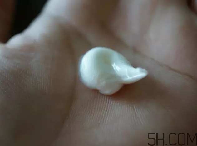 香奈兒潔面膏真假怎么辨別-真假對比圖 香奈兒潔面膏真假怎么辨別-真假對比圖