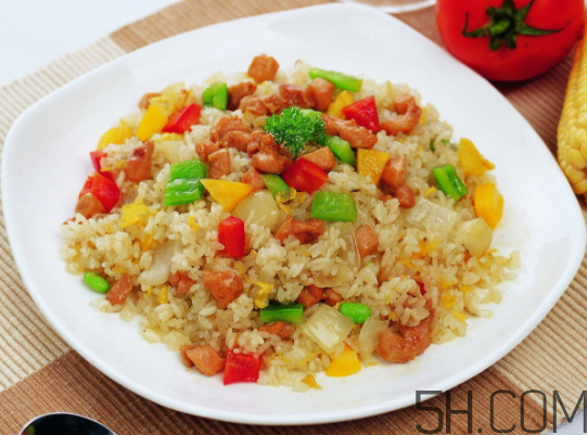 蛋炒飯可以過夜嗎 蛋炒飯可以放多久 蛋炒飯可以過夜嗎 蛋炒飯可以放多久