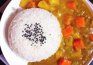 咖喱飯可以隔夜吃嗎？咖喱飯能放多久？