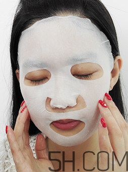 歐詩漫水光美白面膜怎么用？使用方法