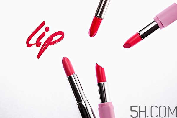 天天涂口紅對(duì)身體有什么危害嗎 天天涂口紅對(duì)身體有什么危害嗎