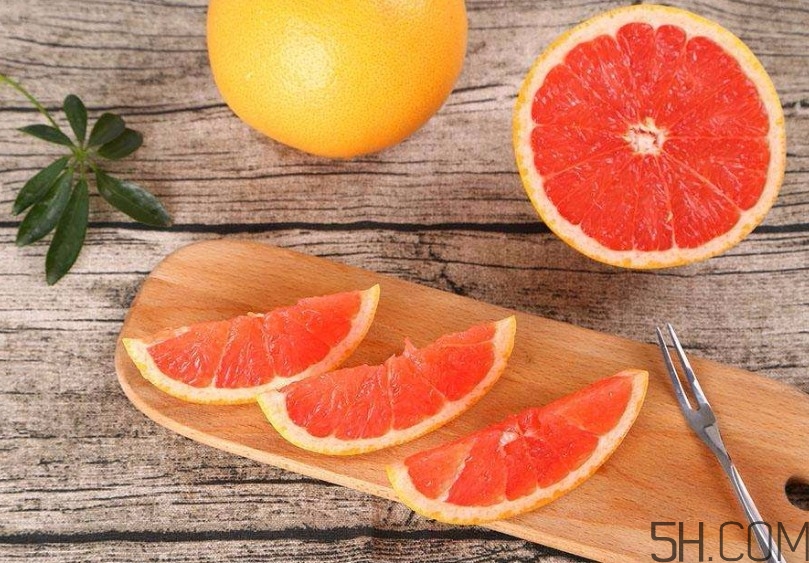 吃紅心柚子有什么好處？紅心柚子的功效與作用