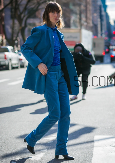 藍(lán)色西裝怎么搭配好看？藍(lán)色西裝搭配圖片