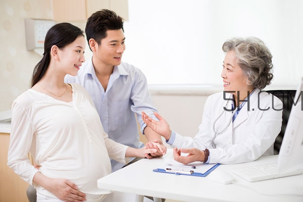 順產(chǎn)惡露干凈后又有鮮血怎么回事 順產(chǎn)惡露干凈后又有鮮血怎么回事