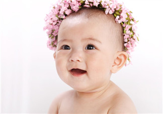 寶寶發(fā)燒嘔吐怎么辦？寶寶斜視怎么辦？