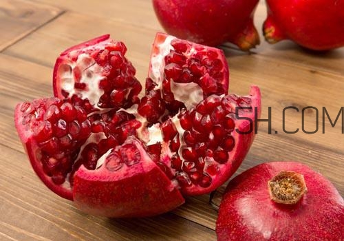 小孩能吃石榴籽嗎 小孩吃石榴有什么好處 小孩能吃石榴籽嗎 小孩吃石榴有什么好處