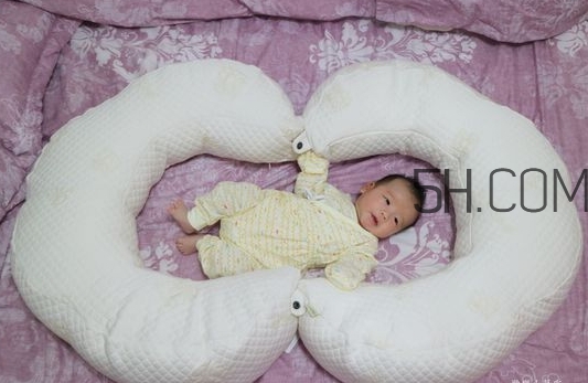 哺乳枕有必要買嗎？哺乳枕有用嗎？