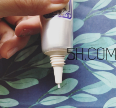 高絲娜蔻水潤凝活眼霜怎么樣_好用嗎 高絲娜蔻水潤凝活眼霜怎么樣_好用嗎