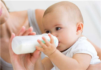 哺乳期不能吃什么食物？奶水多寶寶吃不完怎么辦？