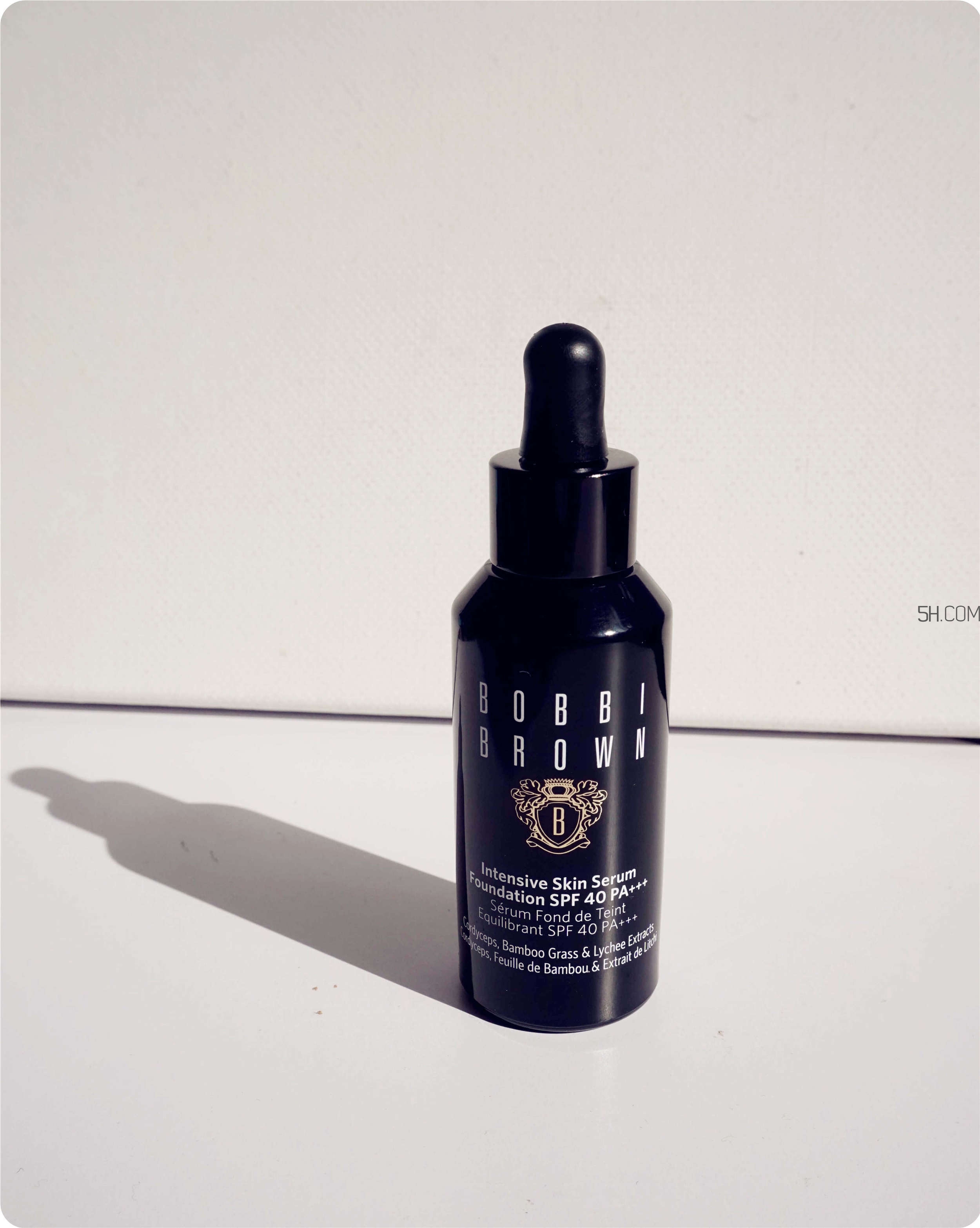 芭比波朗蟲(chóng)草粉底液和covermark中草粉底霜哪個(gè)好? 芭比波朗蟲(chóng)草粉底液和covermark中草粉底霜哪個(gè)好?