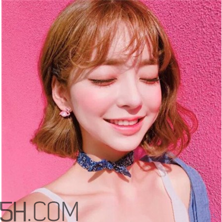 齊肩燙發(fā)圖片大全 齊肩燙發(fā)發(fā)型圖片女 齊肩燙發(fā)圖片大全 齊肩燙發(fā)發(fā)型圖片女